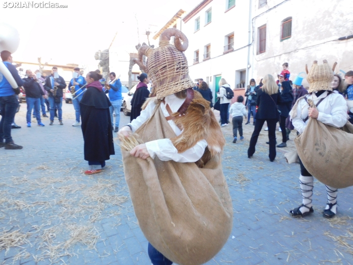 Fotos: Los zarrones vuelven a Borobia para celebrar uno de los carnavales m&aacute;s tradicionales de la provi