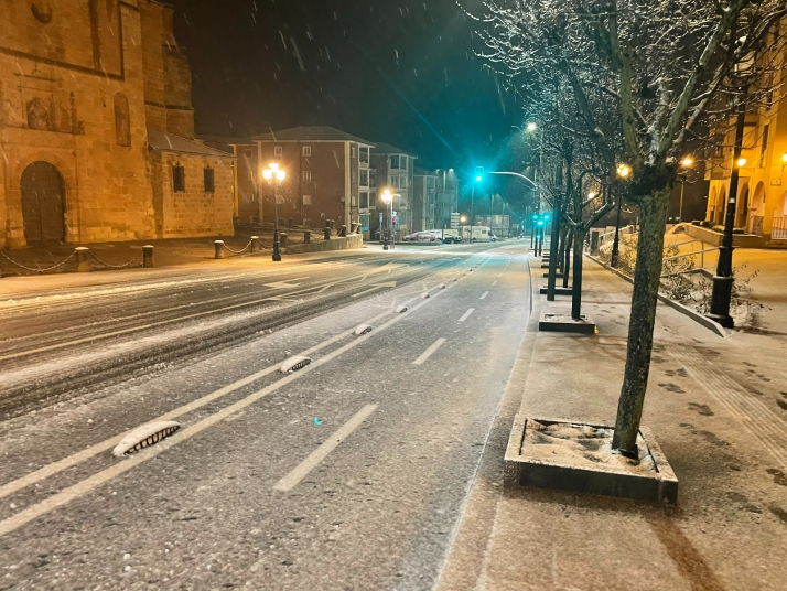 Soria amanece nevada para alegr&iacute;a de unos y sufrimiento de otros