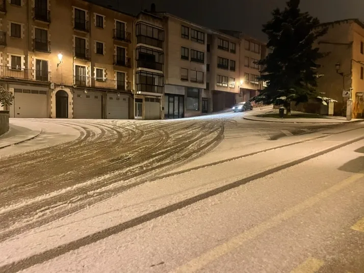 Soria amanece nevada para alegr&iacute;a de unos y sufrimiento de otros