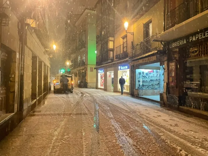 Soria amanece nevada para alegr&iacute;a de unos y sufrimiento de otros