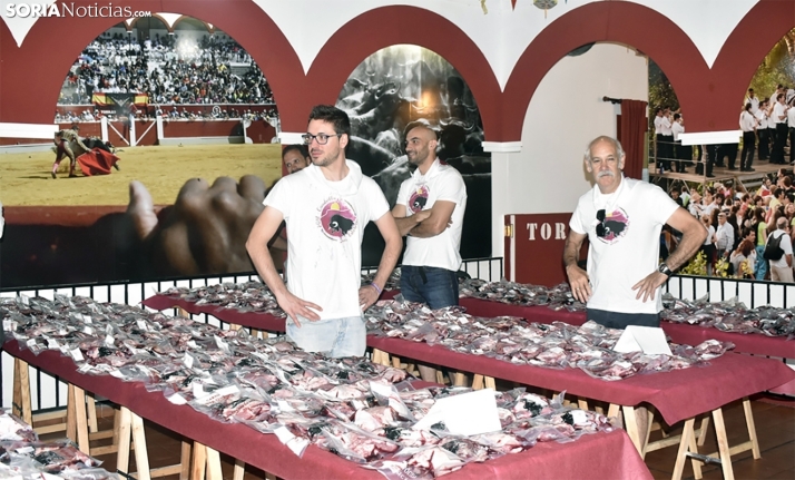 Sale a licitación por 712.000 euros la carne y los autobuses de San Juan