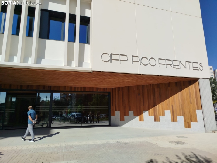 Educación adjudica el mobiliario del CIFP Pico Frentes por 198.000 euros