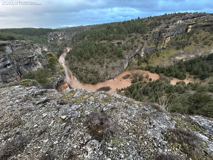 MINI GALER&Iacute;A | El agua se apodera del Ca&ntilde;&oacute;n del R&iacute;o Lobos e inunda Arganza