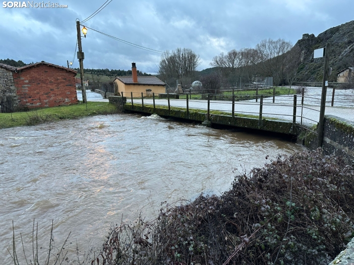 MINI GALER&Iacute;A | El agua se apodera del Ca&ntilde;&oacute;n del R&iacute;o Lobos e inunda Arganza