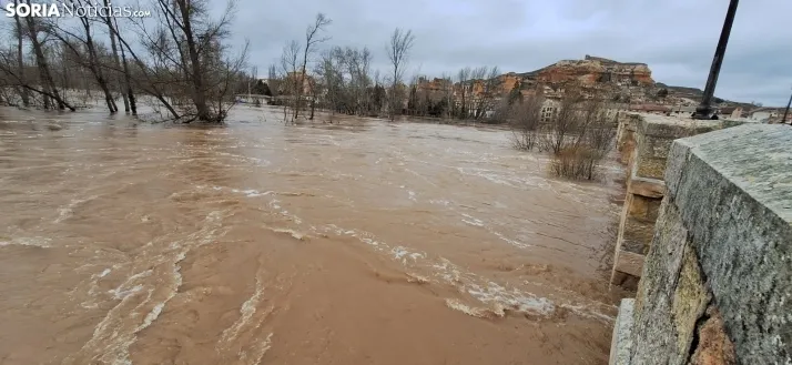 Una imagen este mediodía del entorno del Duero en San Esteban. /PC