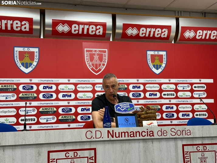 Ángel Rodríguez: Nos quedan diez finales para el play off