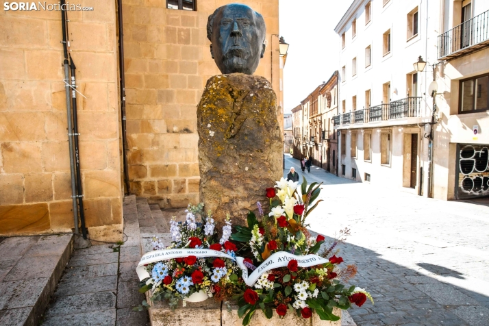 Homenaje a Machado./ Viksar Fotografía