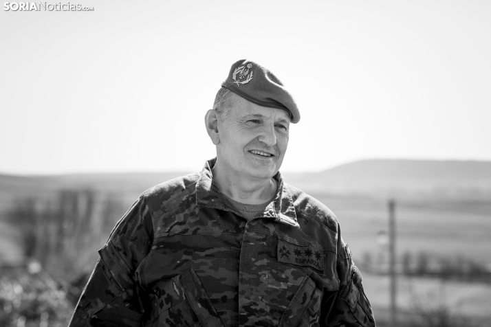 Paracaidistas en Soria./ Viksar Fotografía