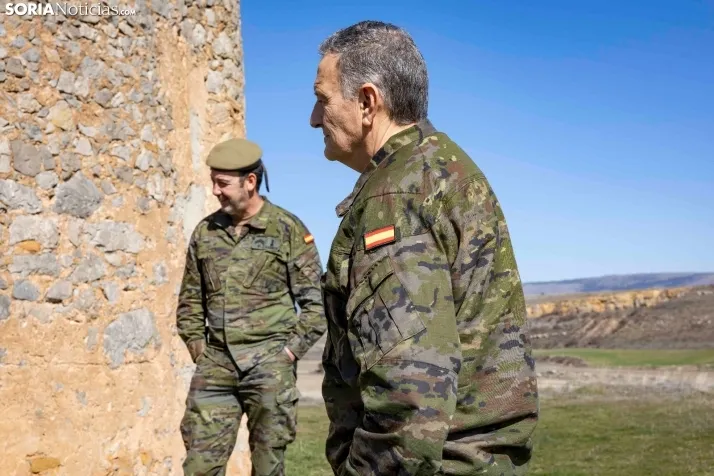 Paracaidistas en Soria./ Viksar Fotografía