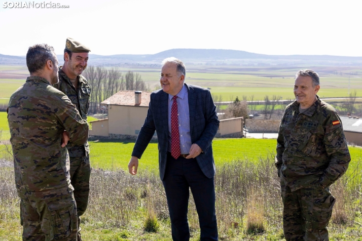 Paracaidistas en Soria./ Viksar Fotografía