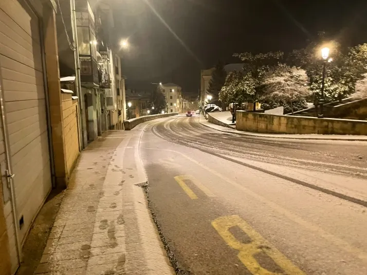 Soria amanece nevada para alegr&iacute;a de unos y sufrimiento de otros