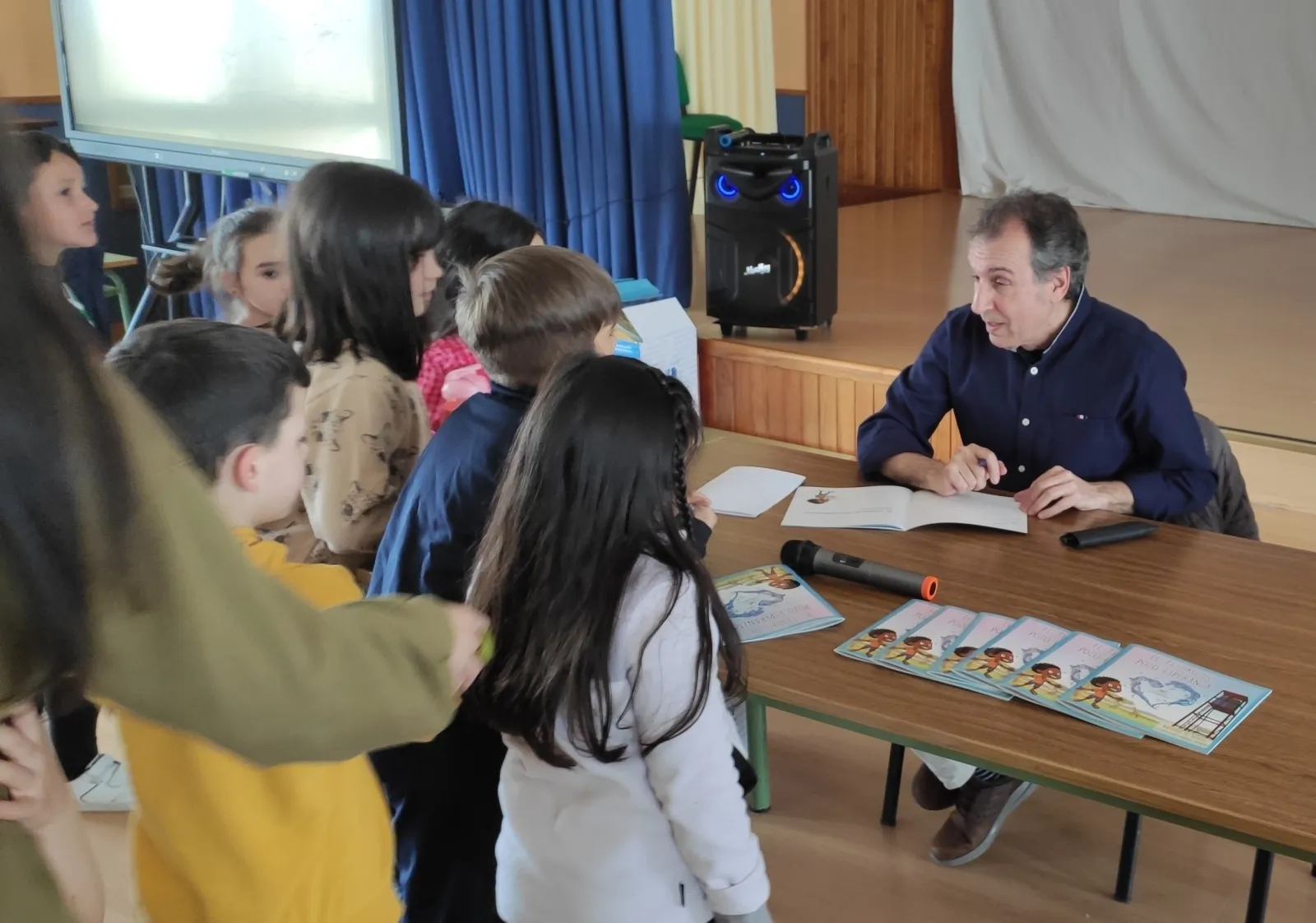 Foto 2 - La Fundaci&oacute;n Pedro Navalpotro repartir&aacute; su nuevo cuento sobre el agua en los colegios de la capital