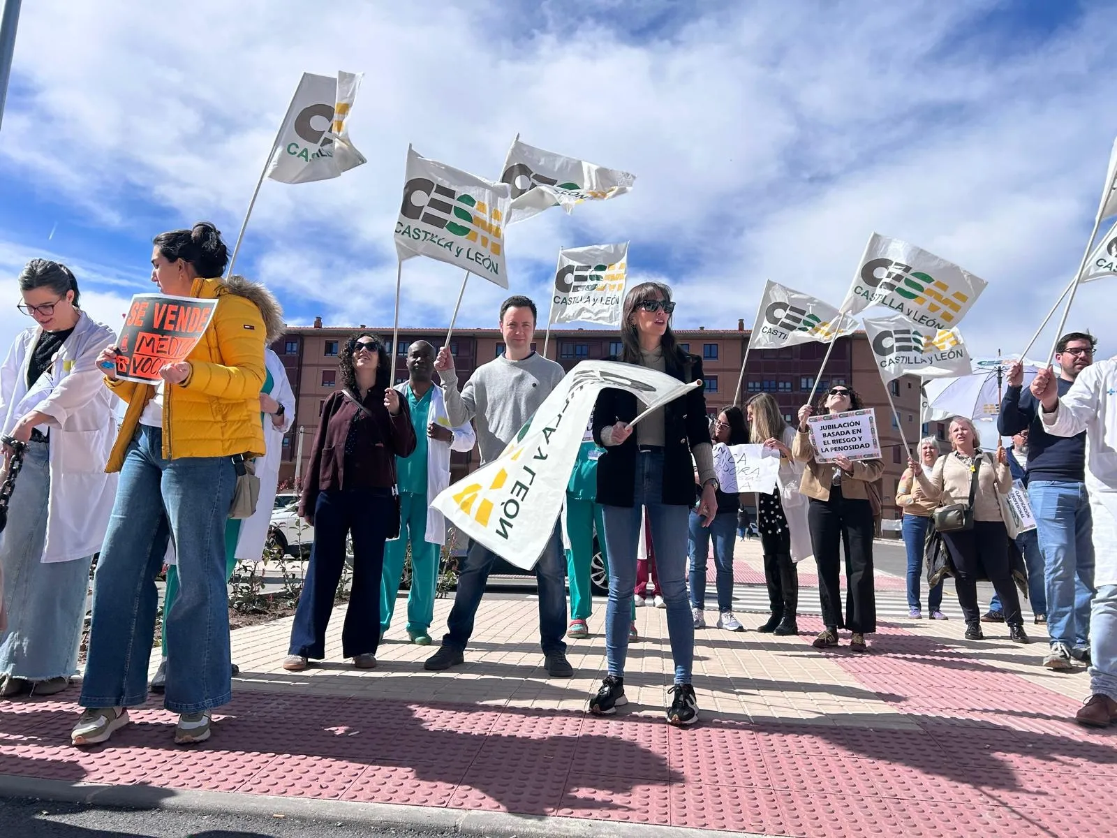 Varias imágenes que ha dejado la protesta de hoy en una galería cedida por la CESM en Soria.