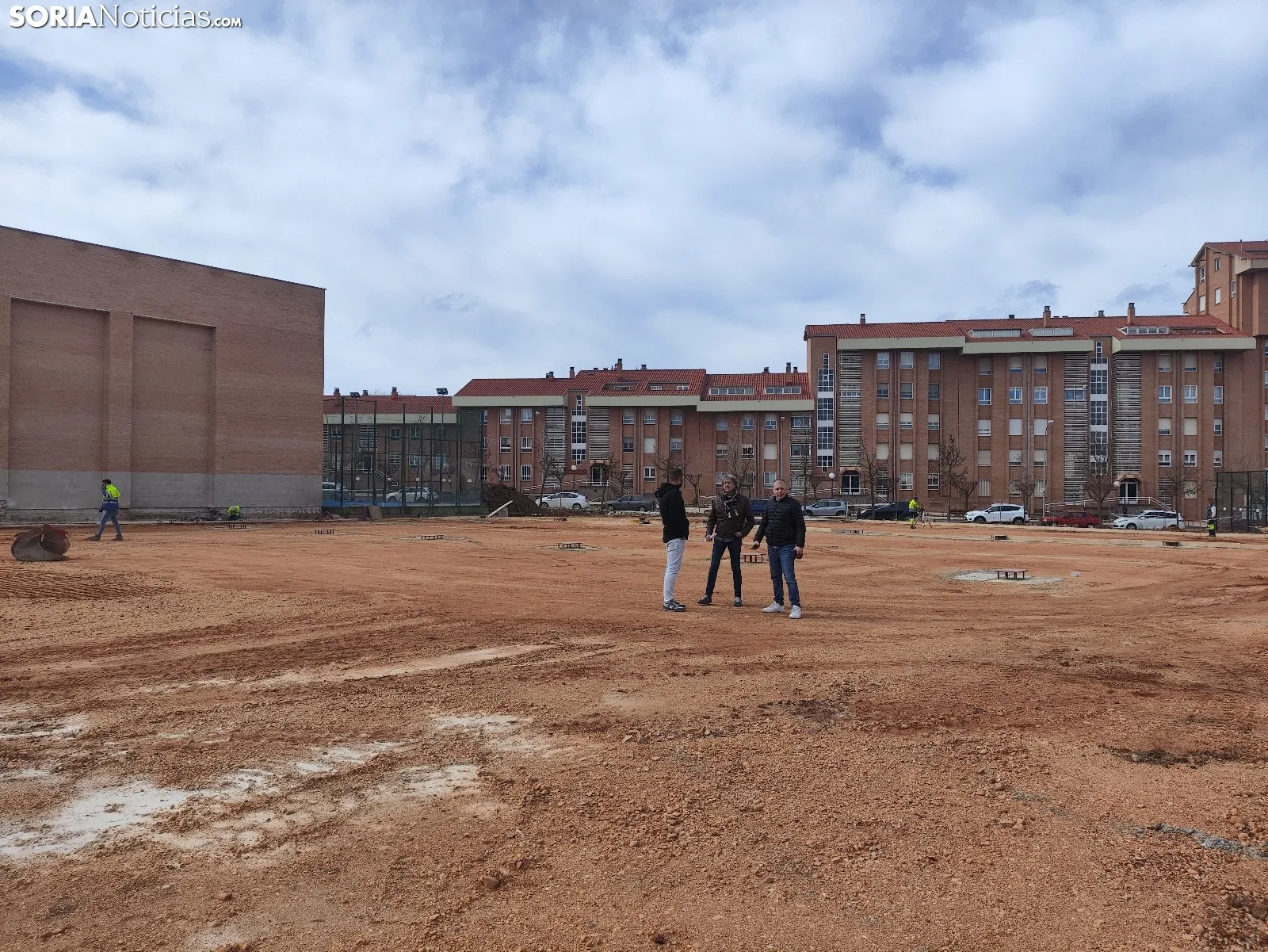 Foto 9 - El nuevo entorno del Fuente del Rey va tomando forma: Menos coches, m&aacute;s verde y canchas de tenis y p&aacute;del cubiertas