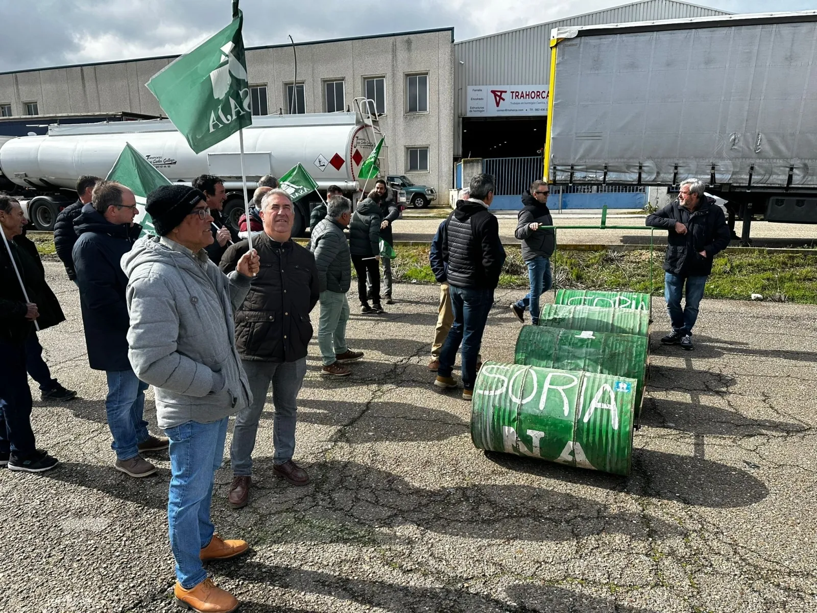 Foto 2 - Un sobrecoste de 8.000 euros por explotaci&oacute;n: el asfixiante gasto que saca al campo a la calle