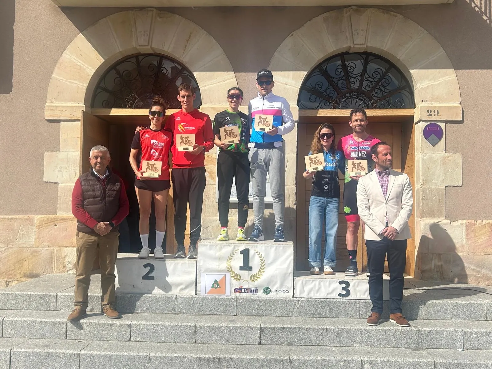 Foto 2 - El Deporama Triatl&oacute;n Soriano brilla por equipos en un r&aacute;pido Duatl&oacute;n de Navaleno