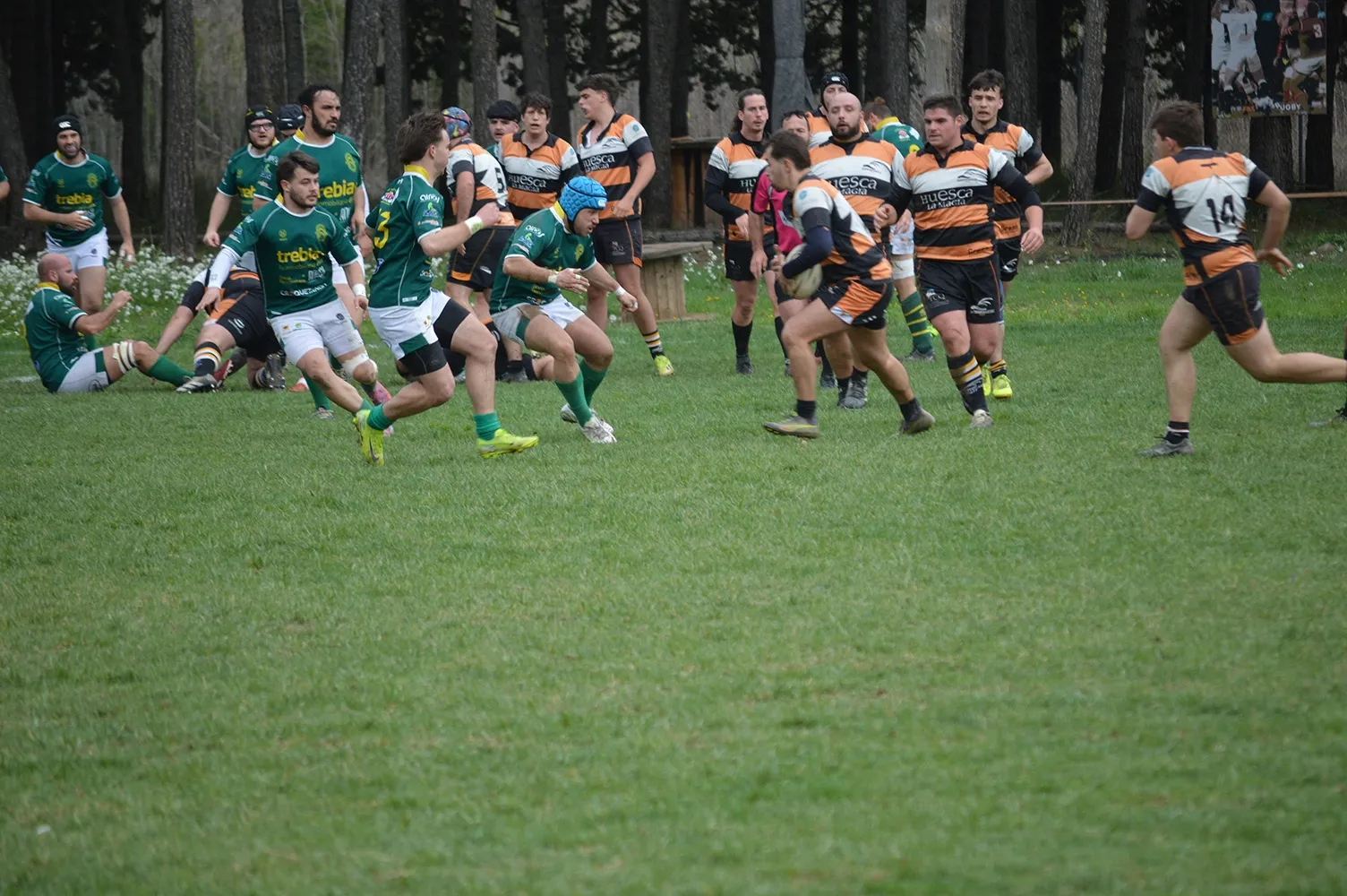 Foto 11 - Derrota ajustada del Ingenieros de Soria en Monz&oacute;n que mantiene viva la lucha por el playoff