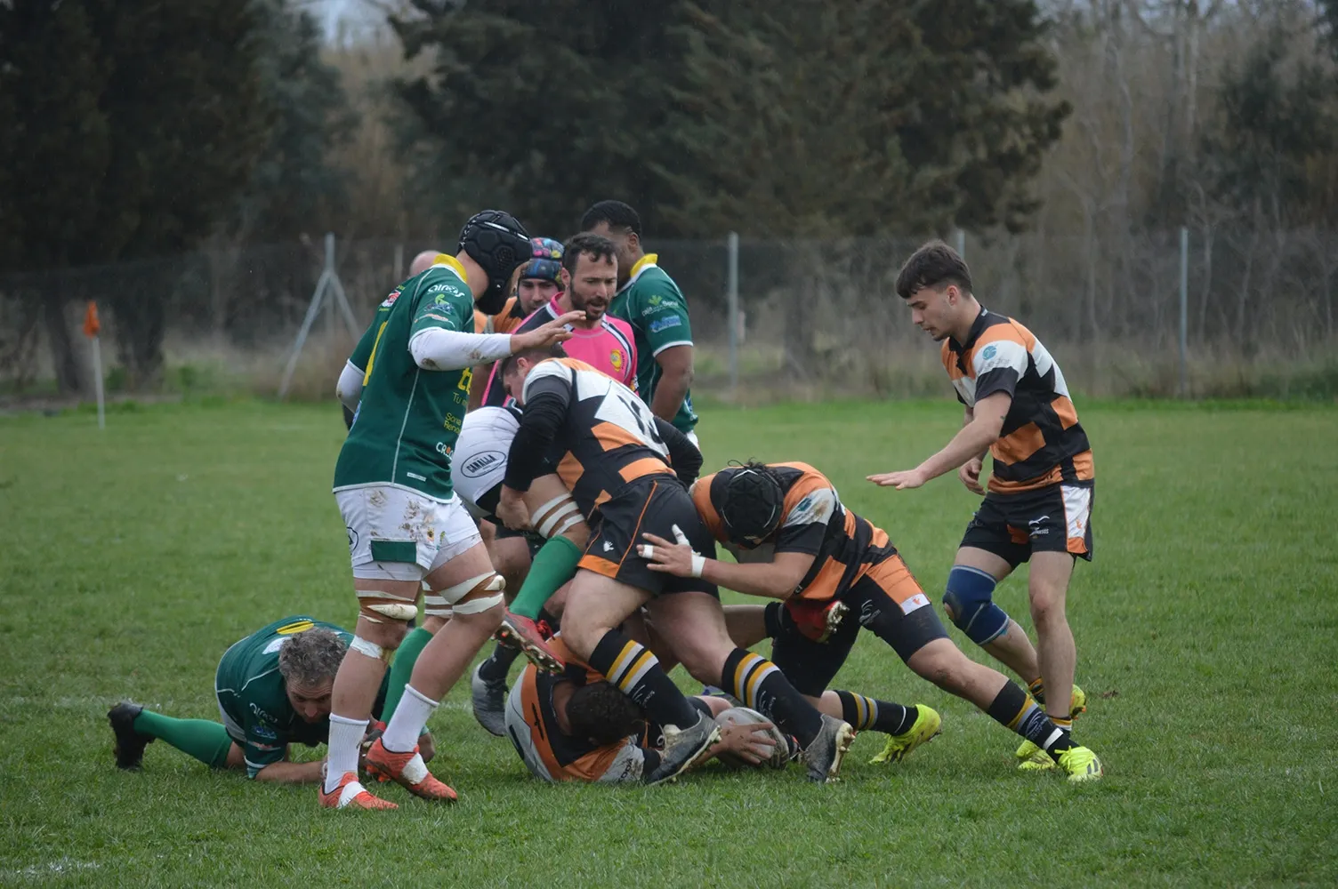 Foto 8 - Derrota ajustada del Ingenieros de Soria en Monz&oacute;n que mantiene viva la lucha por el playoff