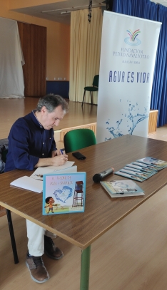 Foto 3 - La Fundaci&oacute;n Pedro Navalpotro repartir&aacute; su nuevo cuento sobre el agua en los colegios de la capital