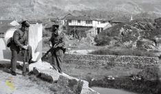 Algunas de las antiguas fotografías recientemente añadidas al Archivo del Centro de la Fotografía Histórica de la Guardia Civil