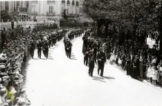 Algunas de las antiguas fotografías recientemente añadidas al Archivo del Centro de la Fotografía Histórica de la Guardia Civil