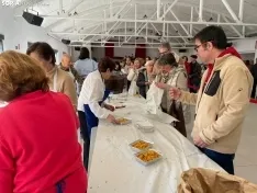 Foto 13 - La parroquia de &Aacute;greda vuelve a ayudar a los m&aacute;s desfavorecidos: 600 raciones de paella y migas