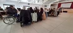 Foto 4 - La parroquia de &Aacute;greda vuelve a ayudar a los m&aacute;s desfavorecidos: 600 raciones de paella y migas