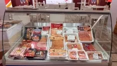 Foto 12 - V&iacute;deo: El palacio de los torreznos llega a Barcelona con m&aacute;s de 500 kilos