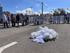Tres imágenes de la protesta de hoy jueves en Soria.