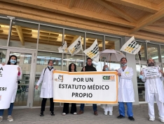 Foto 4 - La huelga m&eacute;dica cierra la semana con m&aacute;s de 3.200 consultas canceladas y sin acuerdo