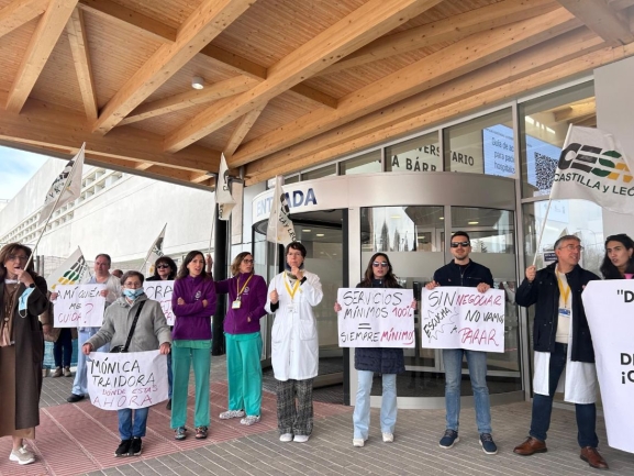 La huelga médica cierra la semana con más de 3.200 consultas canceladas y sin acuerdo