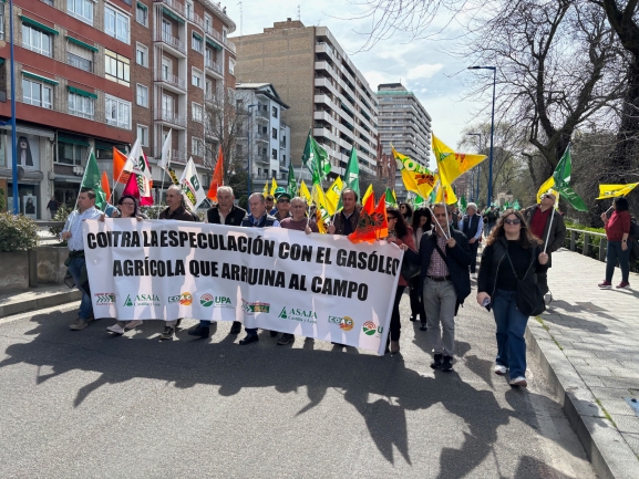 ASAJA se moviliza contra la especulación en los precios del gasóleo y los fertilizantes