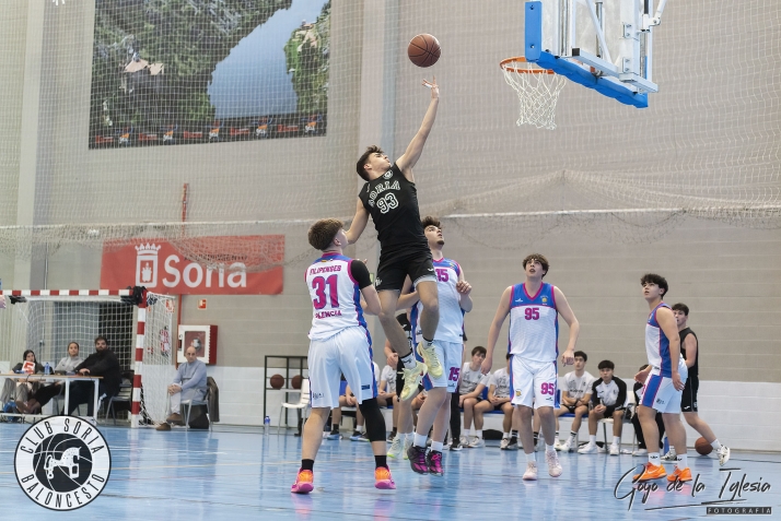 El Junior Negro del CSB doblega al Filipenses en una jornada maratoniana