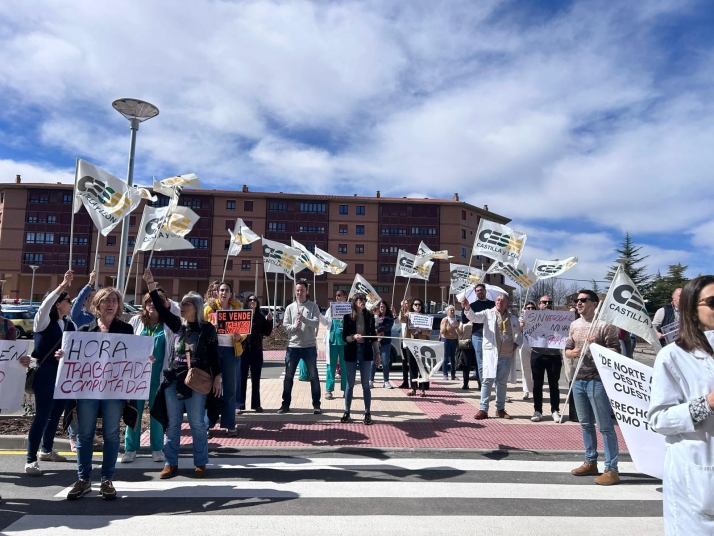 Varias imágenes que ha dejado la protesta de hoy en una galería cedida por la CESM en Soria.