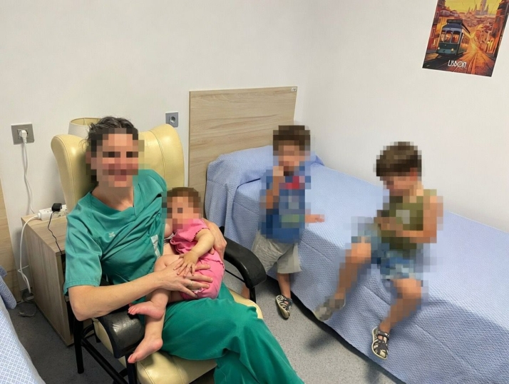 Padres de guardia, hijos en la sala de espera: así se sufre el ejercicio de la Medicina