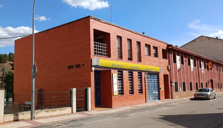 Indignación en Arcos de Jalón por la decisión de Correos de abrir solo una hora al día