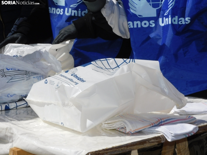 Operación Bocadillo de Manos Unidas en la Plaza Herradores