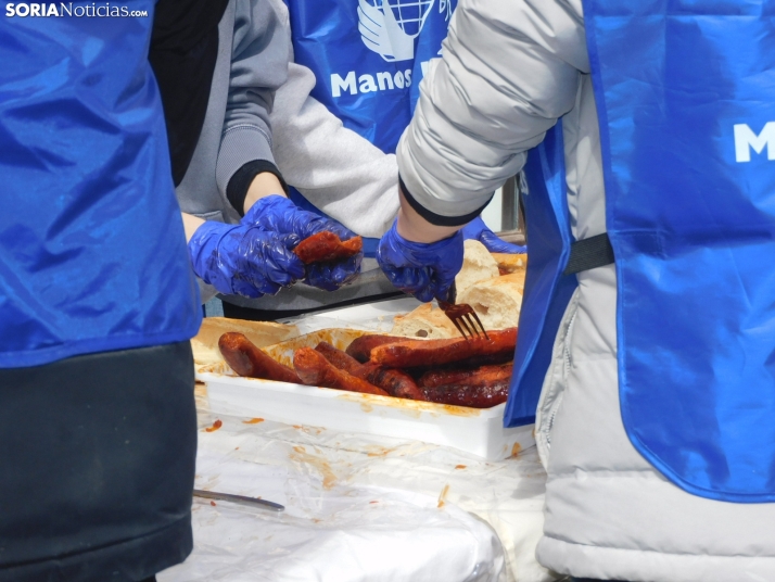 Operación Bocadillo de Manos Unidas en la Plaza Herradores
