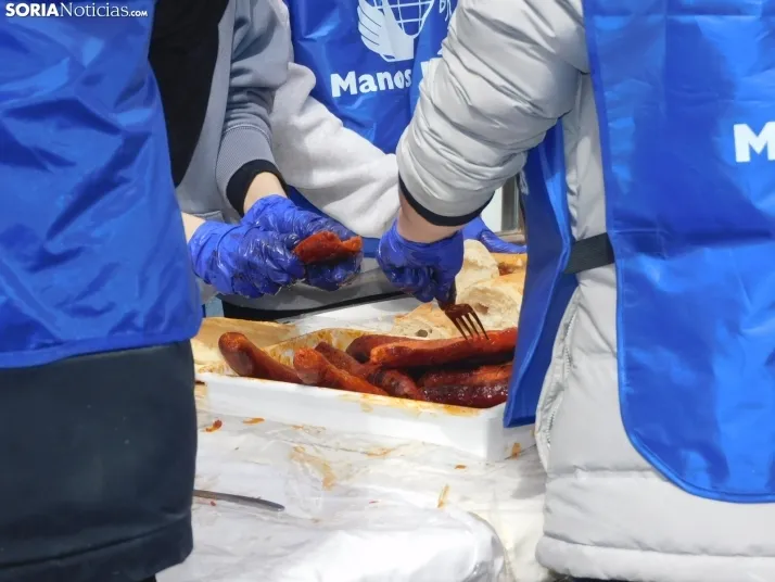 Operación Bocadillo de Manos Unidas en la Plaza Herradores