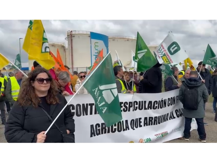 ASAJA Soria protesta en Valladolid por el precio del gas&oacute;leo