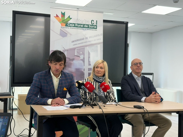 La UNED de Soria acoge el III Simposio sobre salud en la mujer de Caja Rural