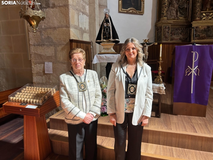 50 años vistiendo a la Virgen: La sientes y puedes hablar de tú a tú con ella