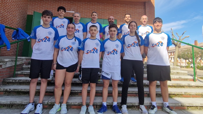 Quince jugadores del Bádminton Soria disputan cuatro torneos