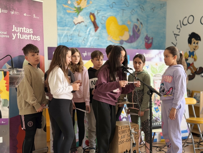 San Esteban acoge el acto del 8M de la Diputaci&oacute;n de Soria con escolares
