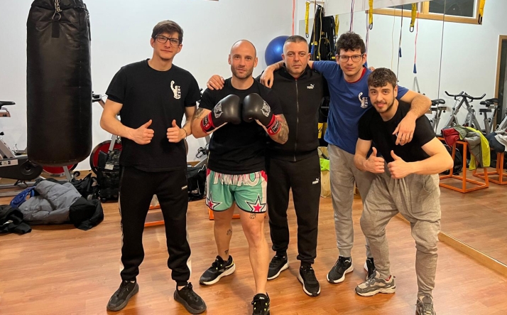 El frontón de Zalla pone a prueba el nivel del kickboxing provincial