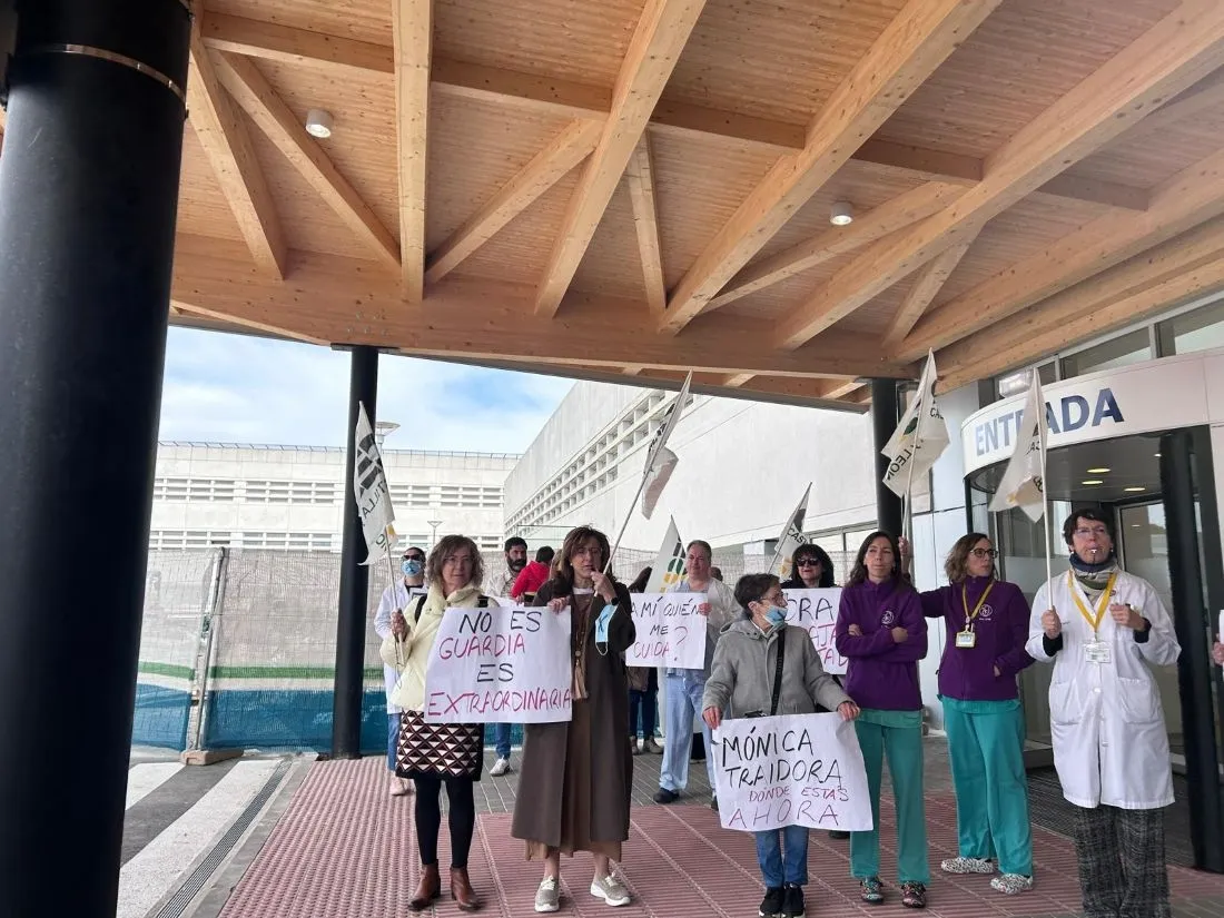 Foto 2 - La huelga m&eacute;dica cierra la semana con m&aacute;s de 3.200 consultas canceladas y sin acuerdo