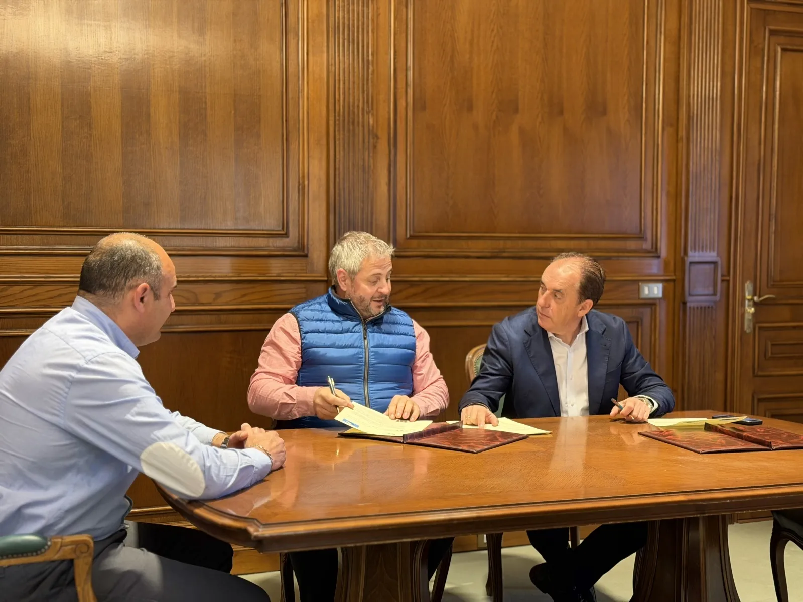 Foto 2 - La Diputaci&oacute;n renueva su apoyo al R&iacute;o Duero Soria con 53.000 euros