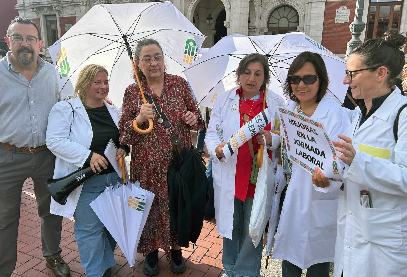 El tercer día de huelga médica dispara el seguimiento en Especializada y las cancelaciones de pruebas y operaciones