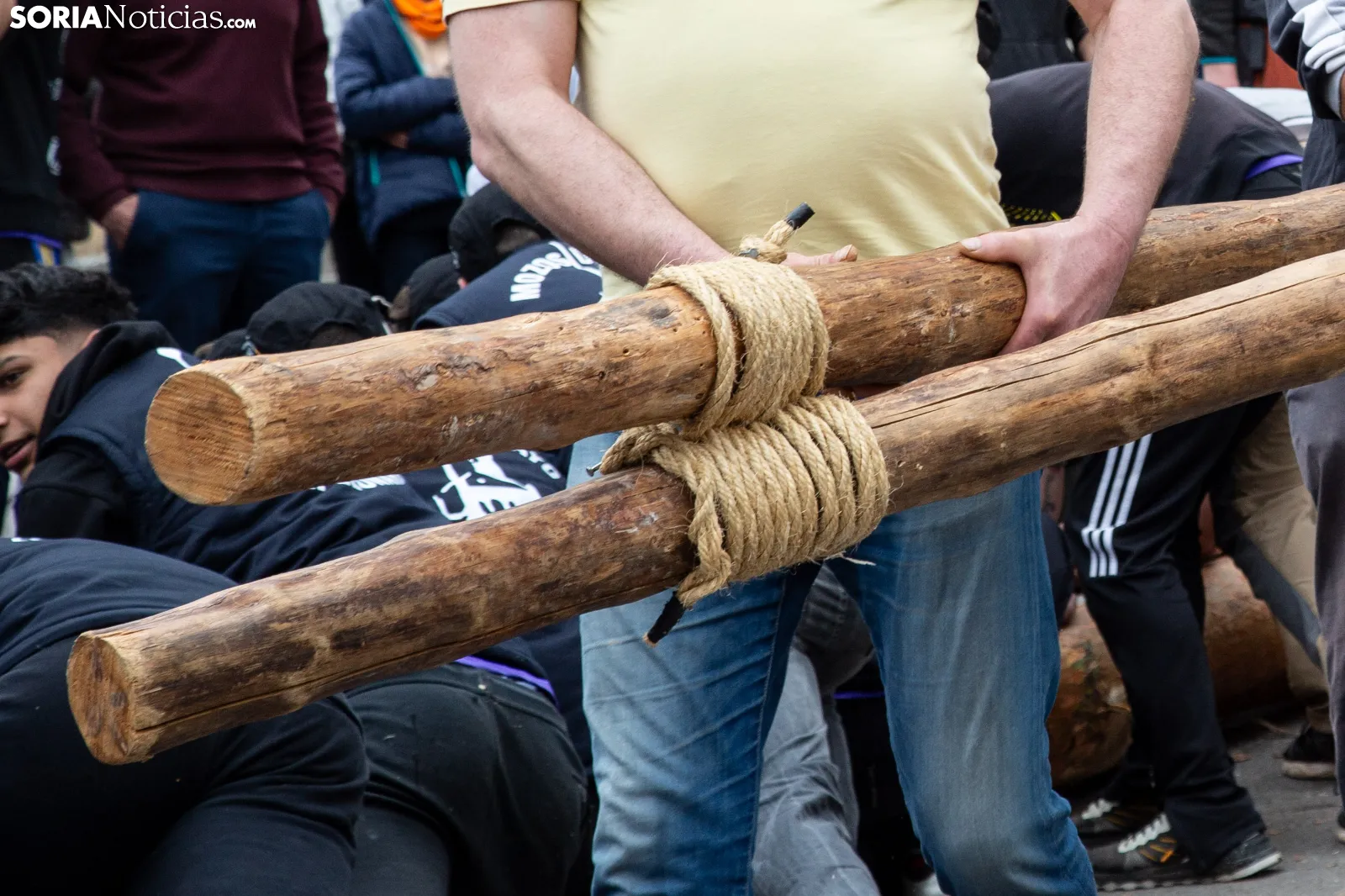 Foto 8 - La devoci&oacute;n por la tradicional pingada del Mayo pinariega