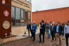 Una imagen de la visita oficial al centro ubicado en Palencia. /Jta.